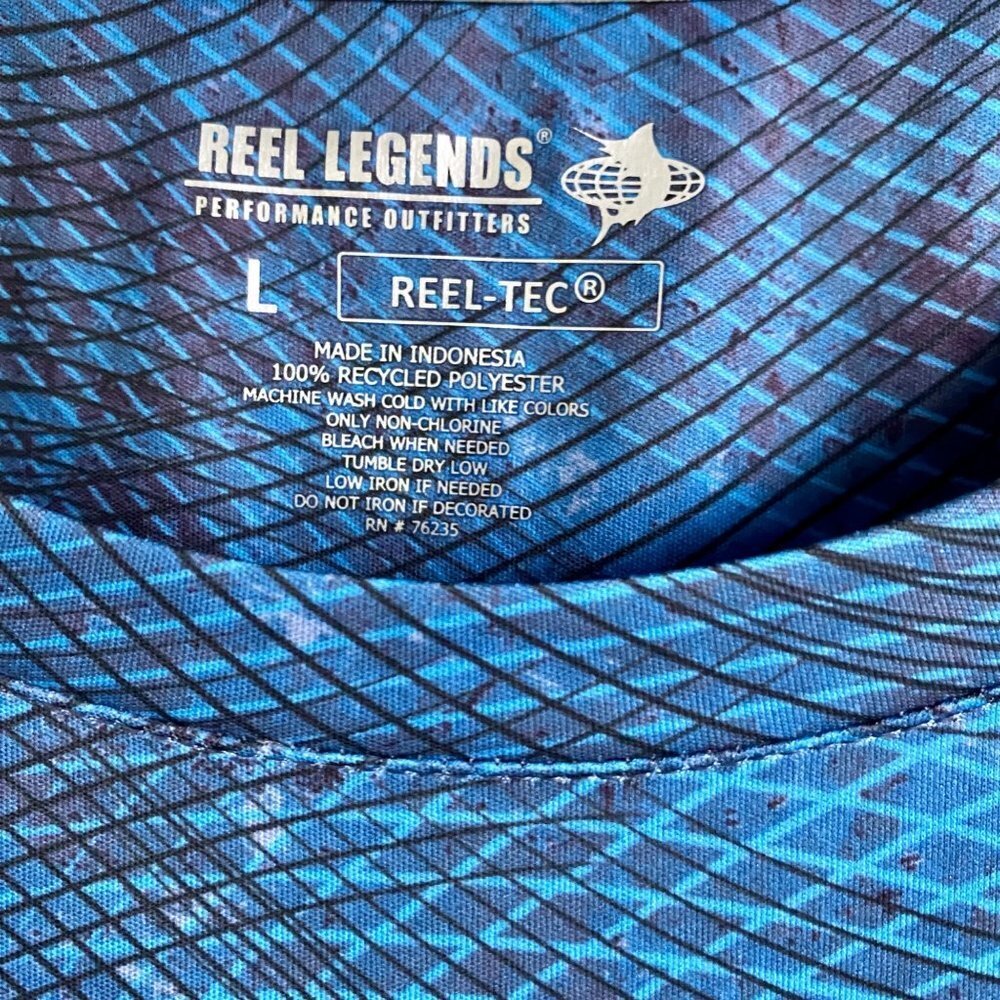 Reel Legends Blue Depths Linear Waves Graphic Tee UPF 40 Men's Large - Picture 3 of 6